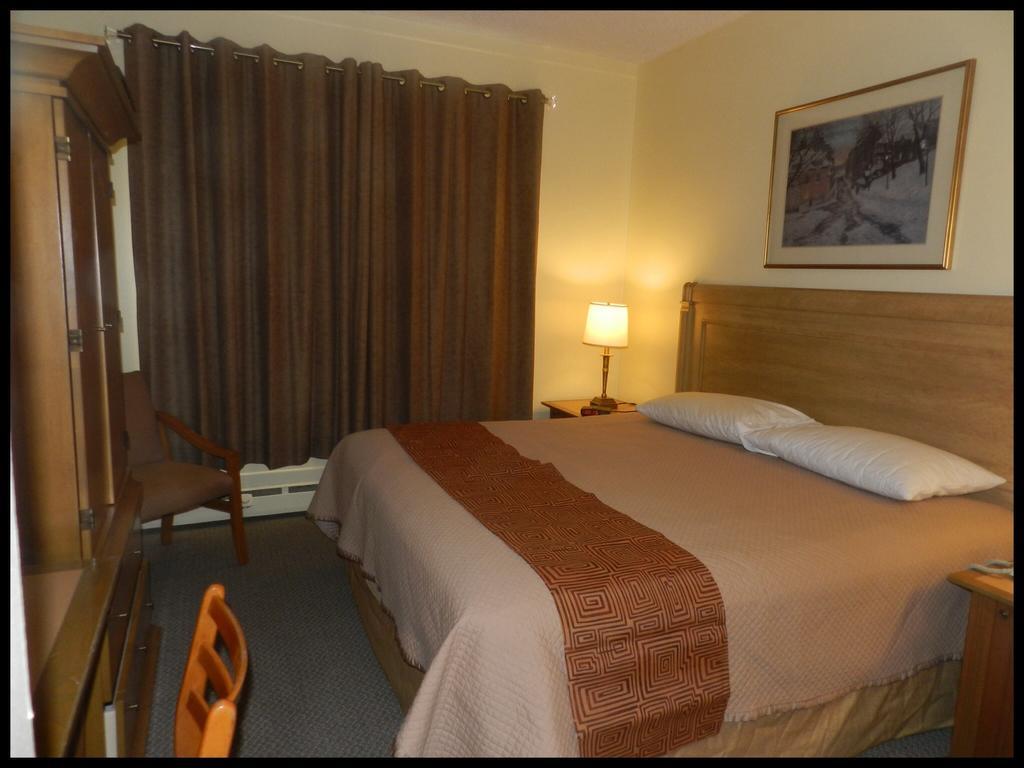 L'Auberge De L'Aeroport Inn Дорваль Номер фото