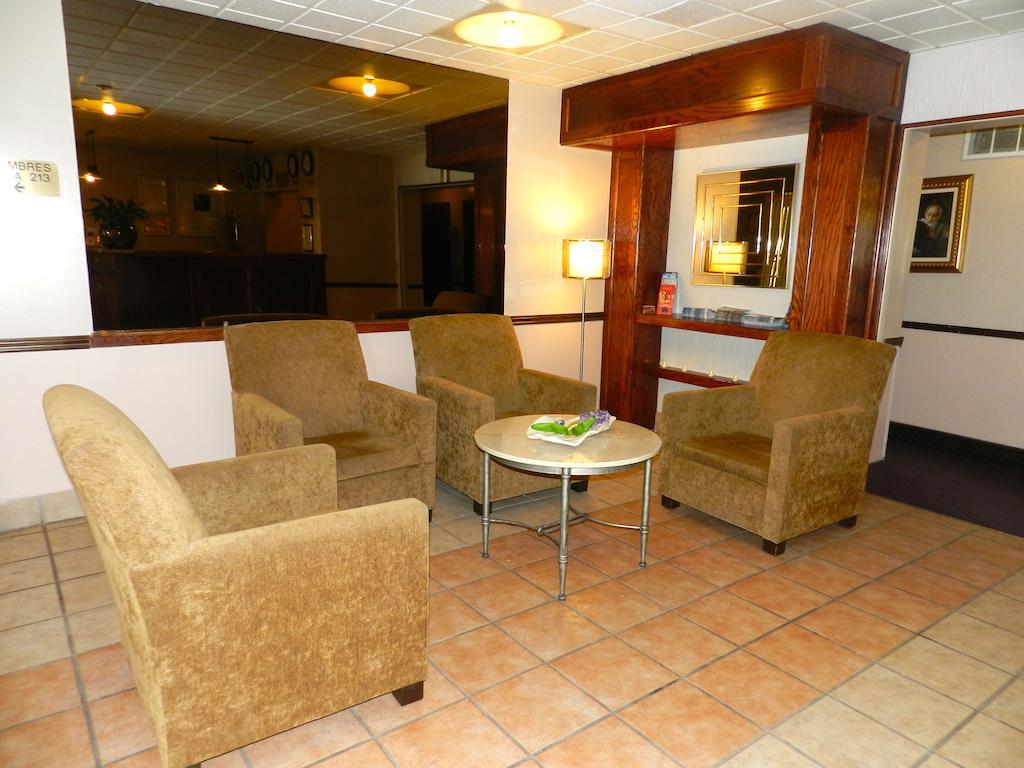 L'Auberge De L'Aeroport Inn Дорваль Экстерьер фото
