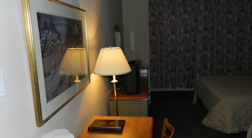 L'Auberge De L'Aeroport Inn Дорваль Номер фото
